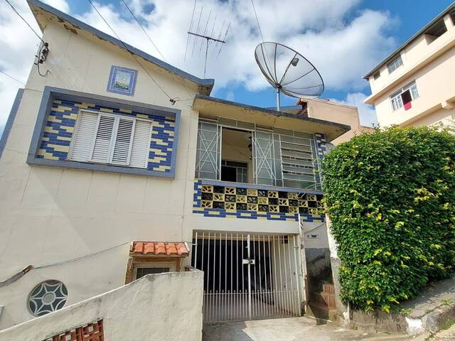 #42 - Casa para Venda em São Lourenço - MG