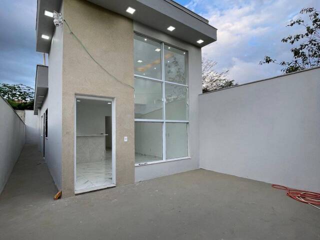 #47 - Casa para Venda em São Lourenço - MG - 2