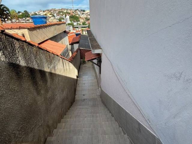 #48 - Casa para Venda em São Lourenço - MG