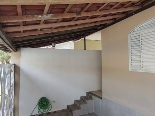 #50 - Casa para Venda em São Lourenço - MG